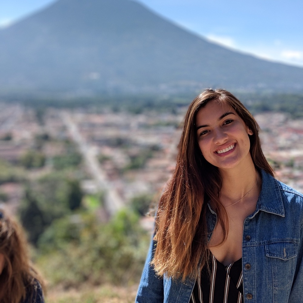 Meet your Posher, Monica